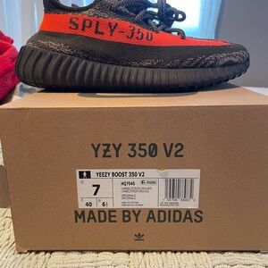 Yeezy 350 V2 adidas shoes